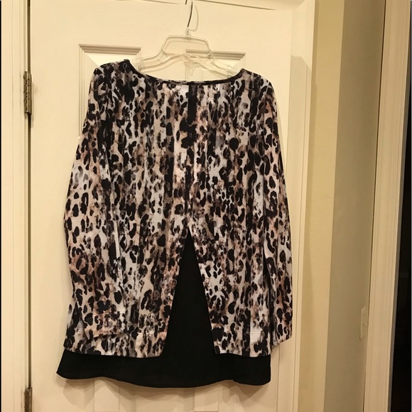 Chico’s Zenergy print top - Picture 2 of 7